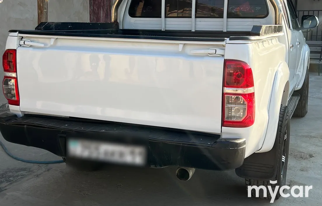 Toyota Hilux 2013