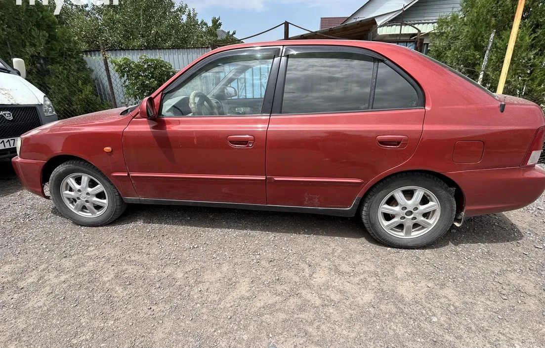 Hyundai Verna 2002