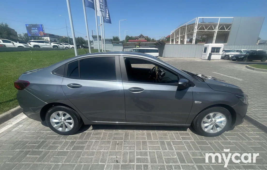 Chevrolet Onix 2023