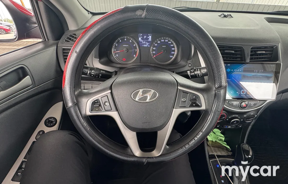 Hyundai Solaris 2015