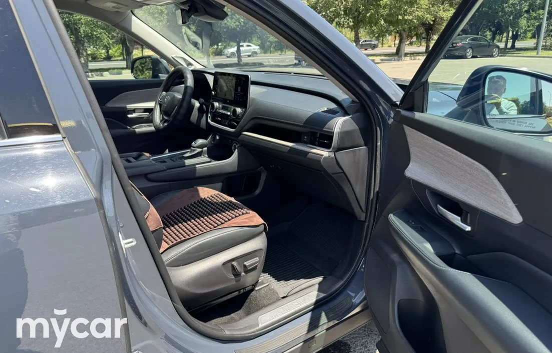 Toyota Grand Highlander 2023