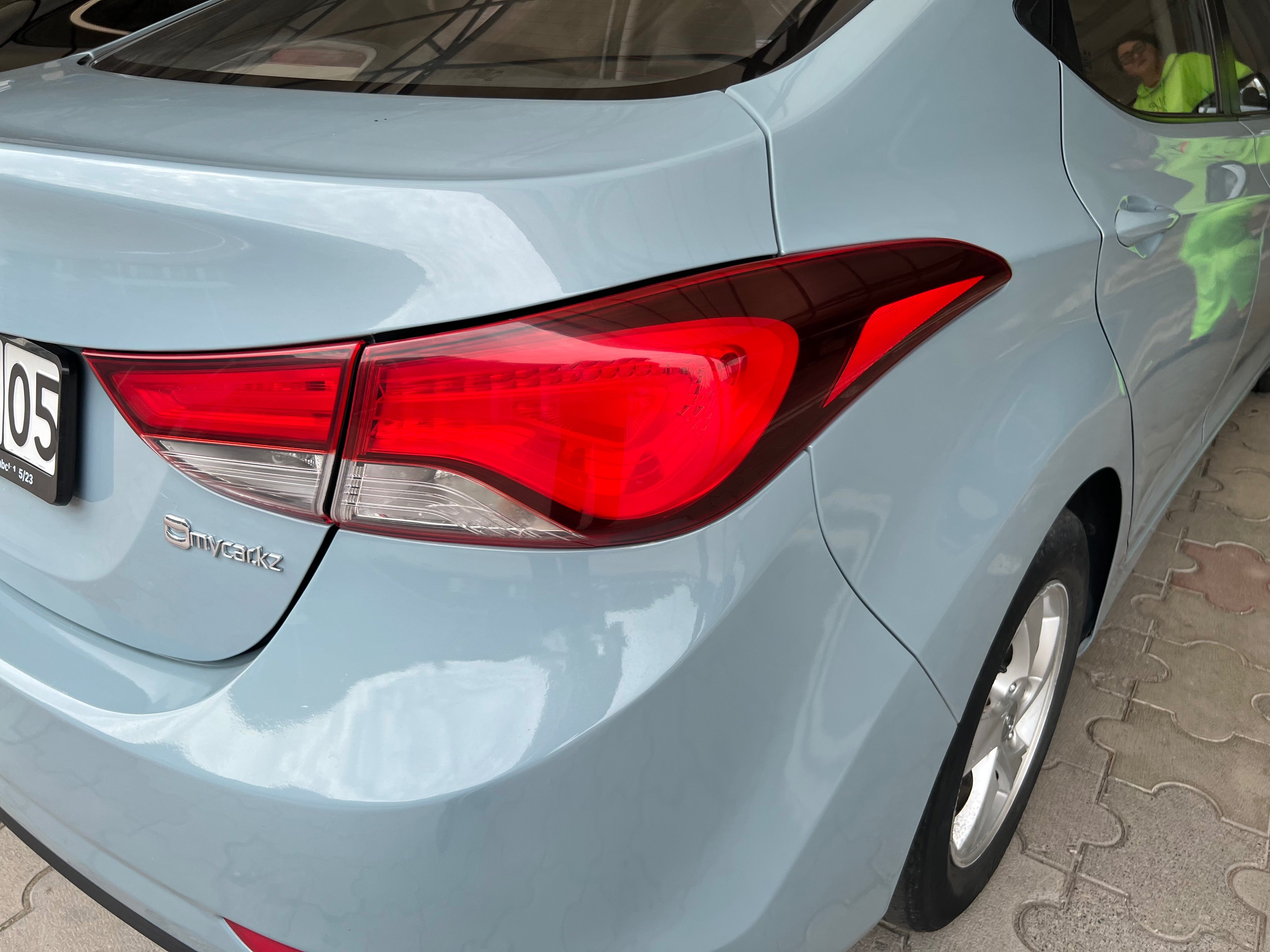 Hyundai Elantra 2015