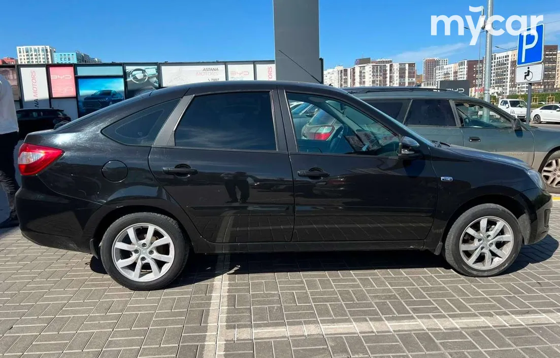 LADA Granta 2018
