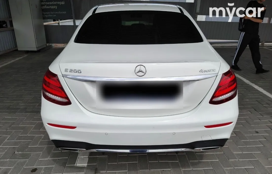 Mercedes-Benz E-Класс 2019