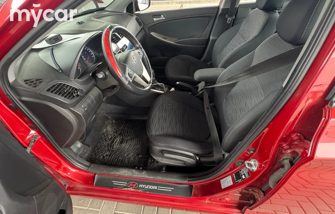 Hyundai Solaris 2015