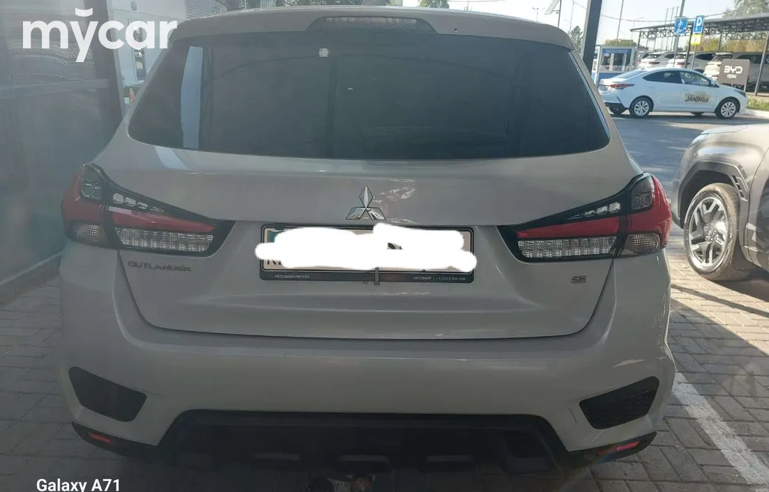 Mitsubishi Outlander 2022