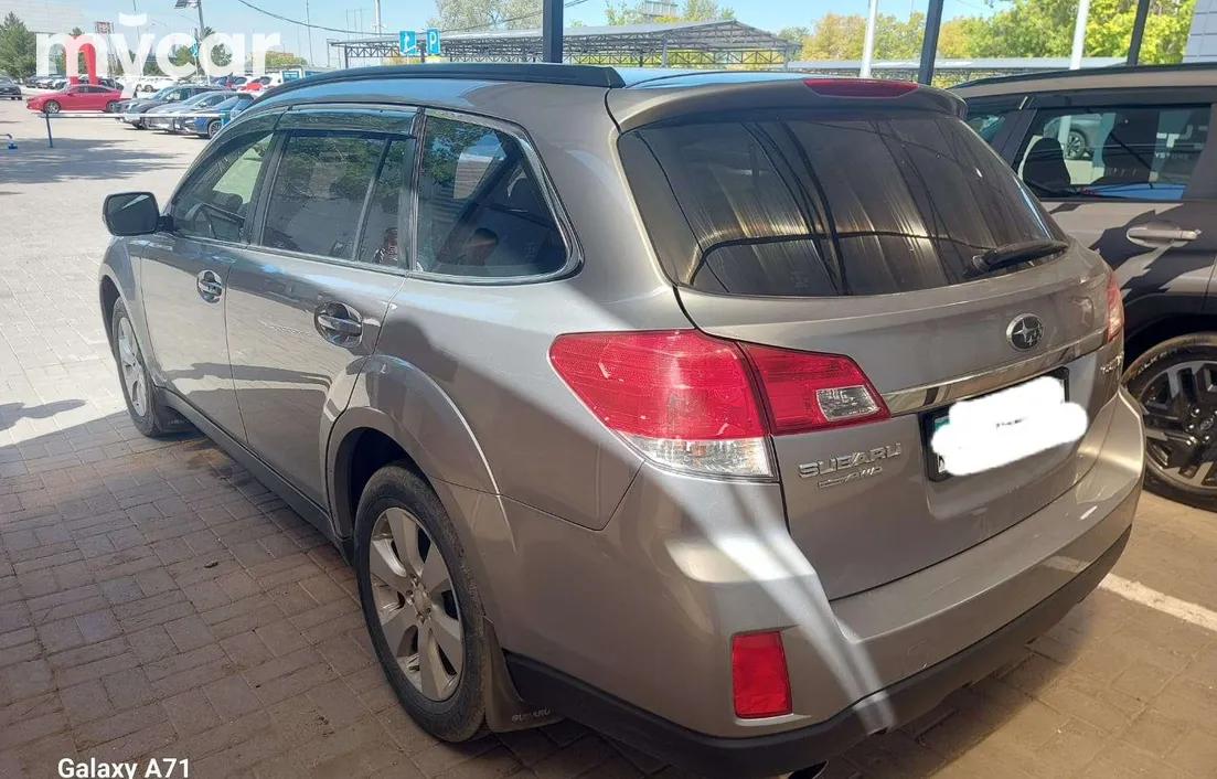 Subaru Legacy 2011
