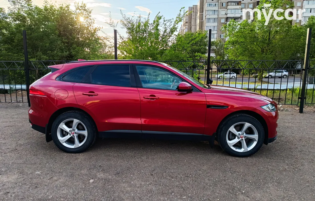 Jaguar F-Pace 2017