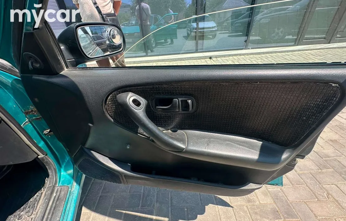 Nissan Primera 1996