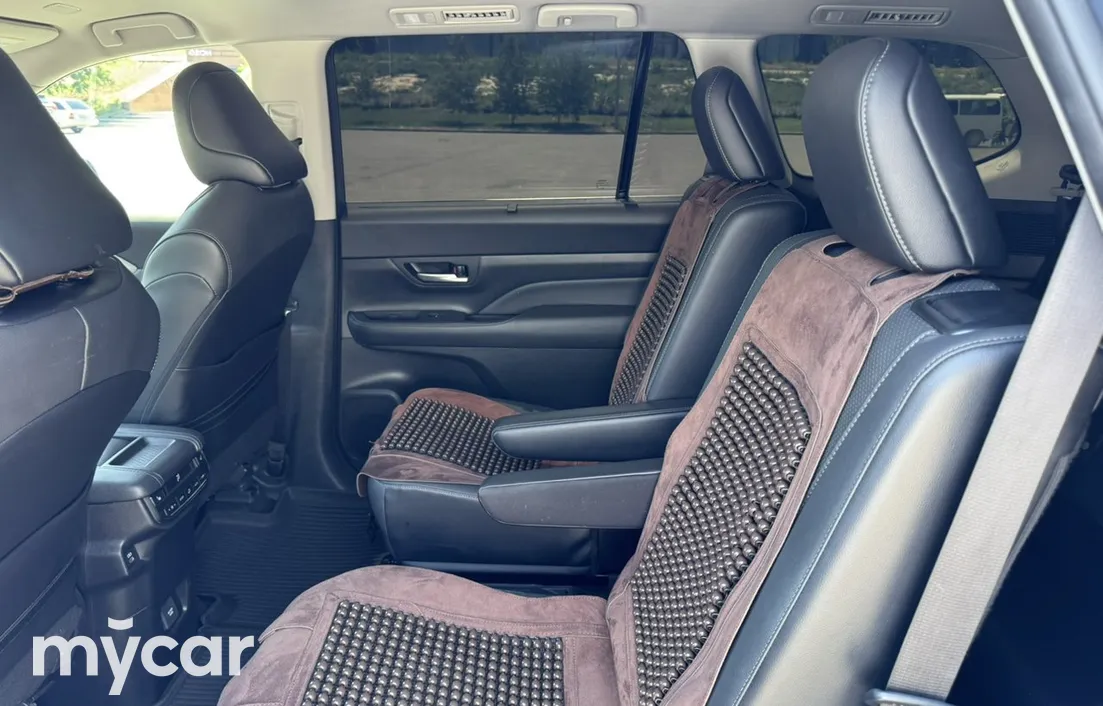 Toyota Grand Highlander 2023