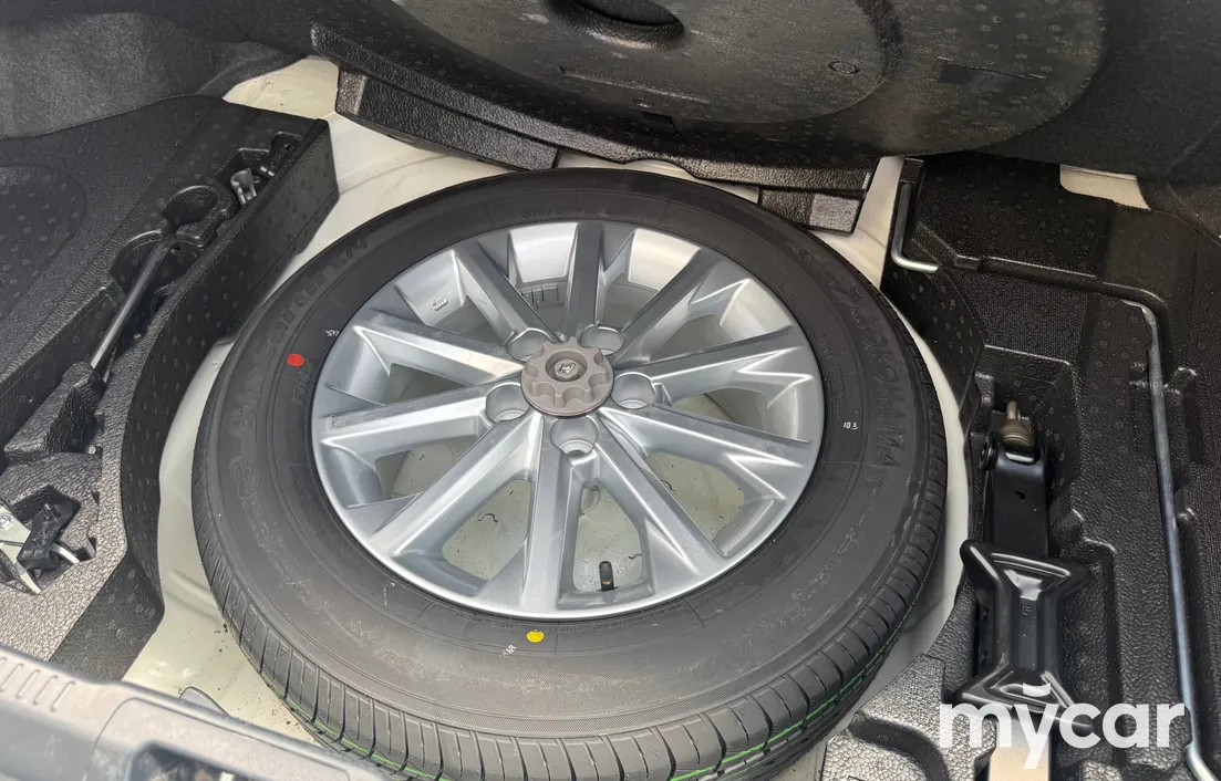Toyota Camry 2016