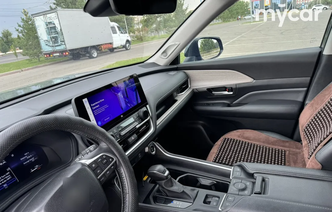 Toyota Grand Highlander 2023