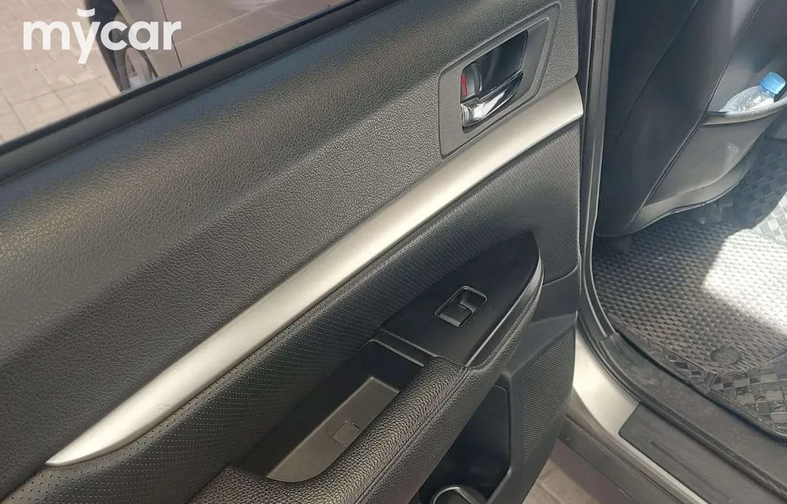 Subaru Legacy 2011