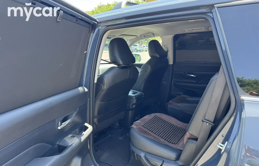 Toyota Grand Highlander 2023