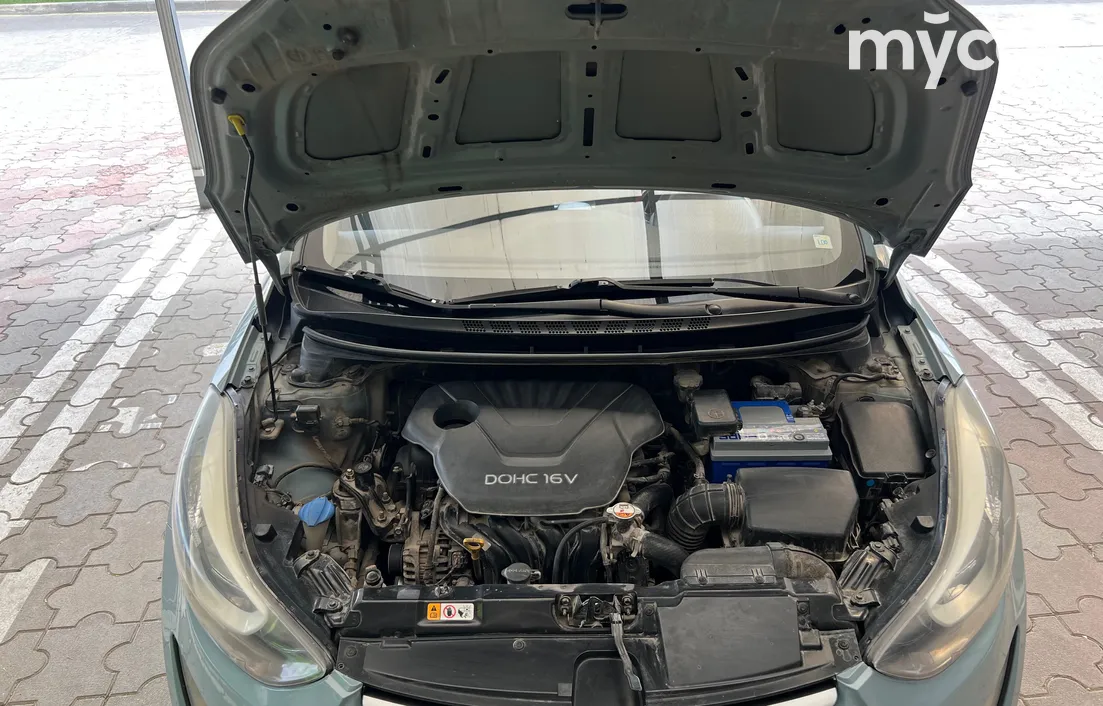 Hyundai Elantra 2015