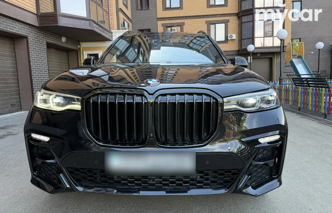 BMW X7 2021