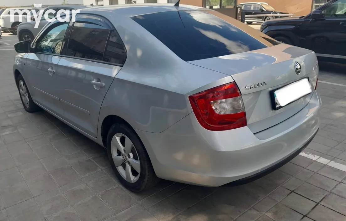 Skoda Rapid 2013