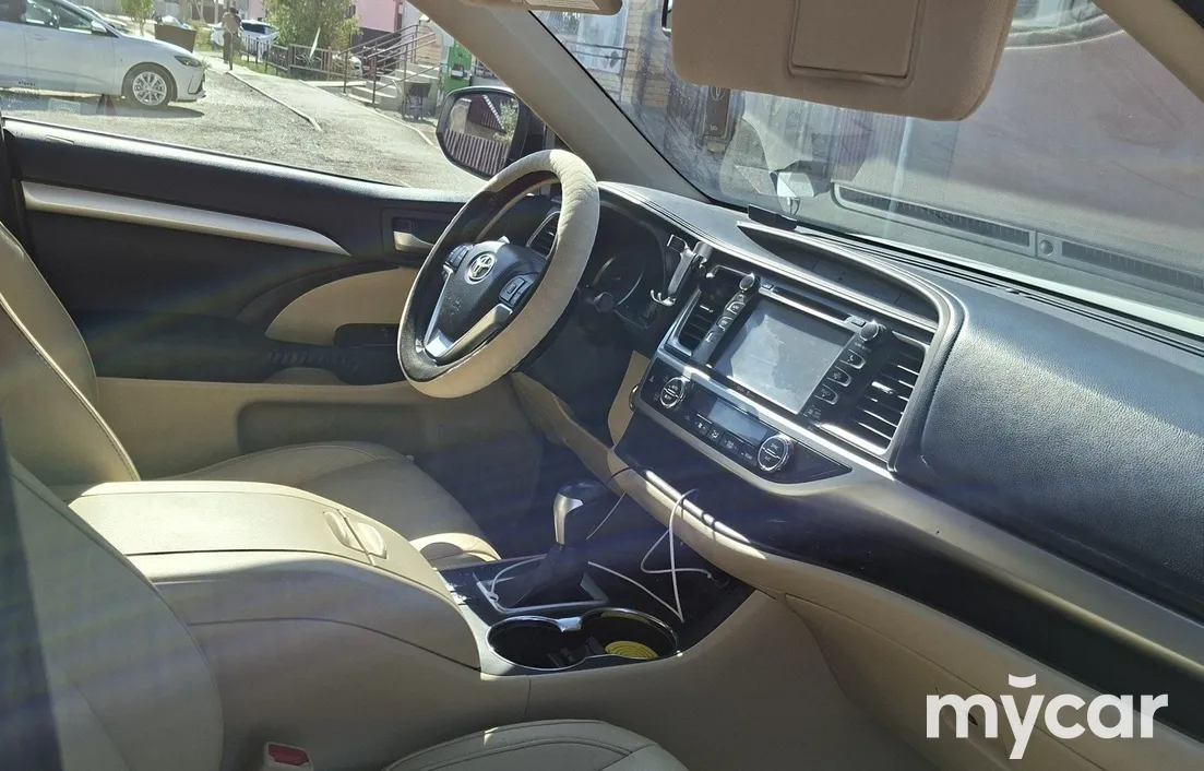 Toyota Highlander 2015