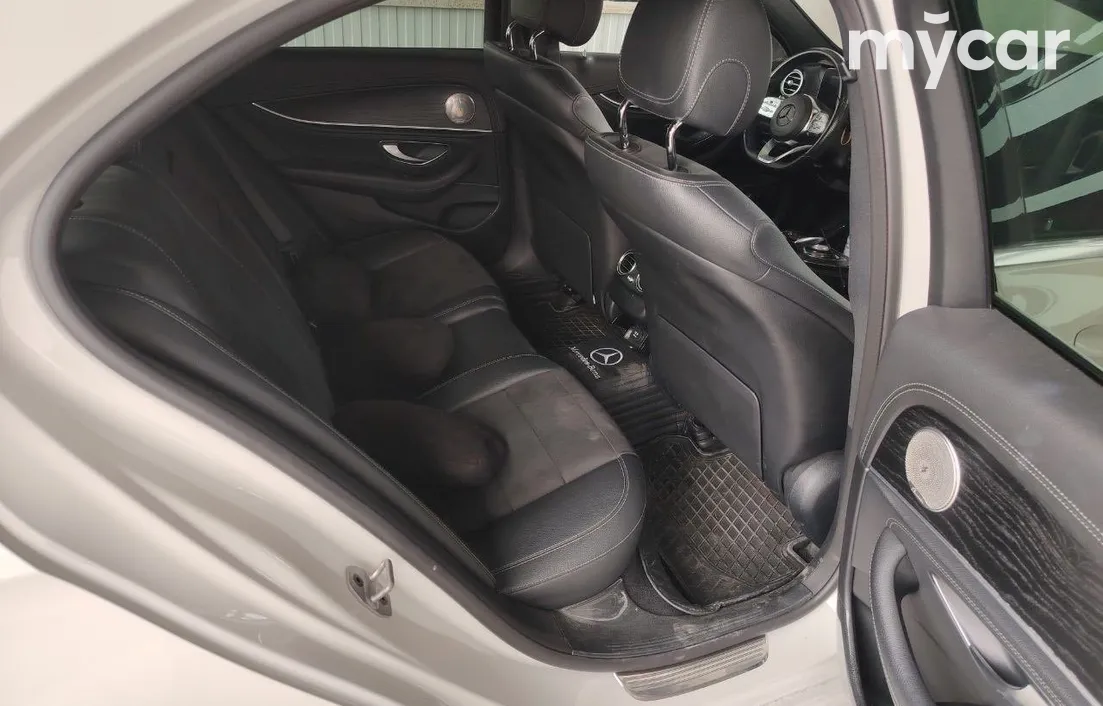 Mercedes-Benz E-Класс 2019