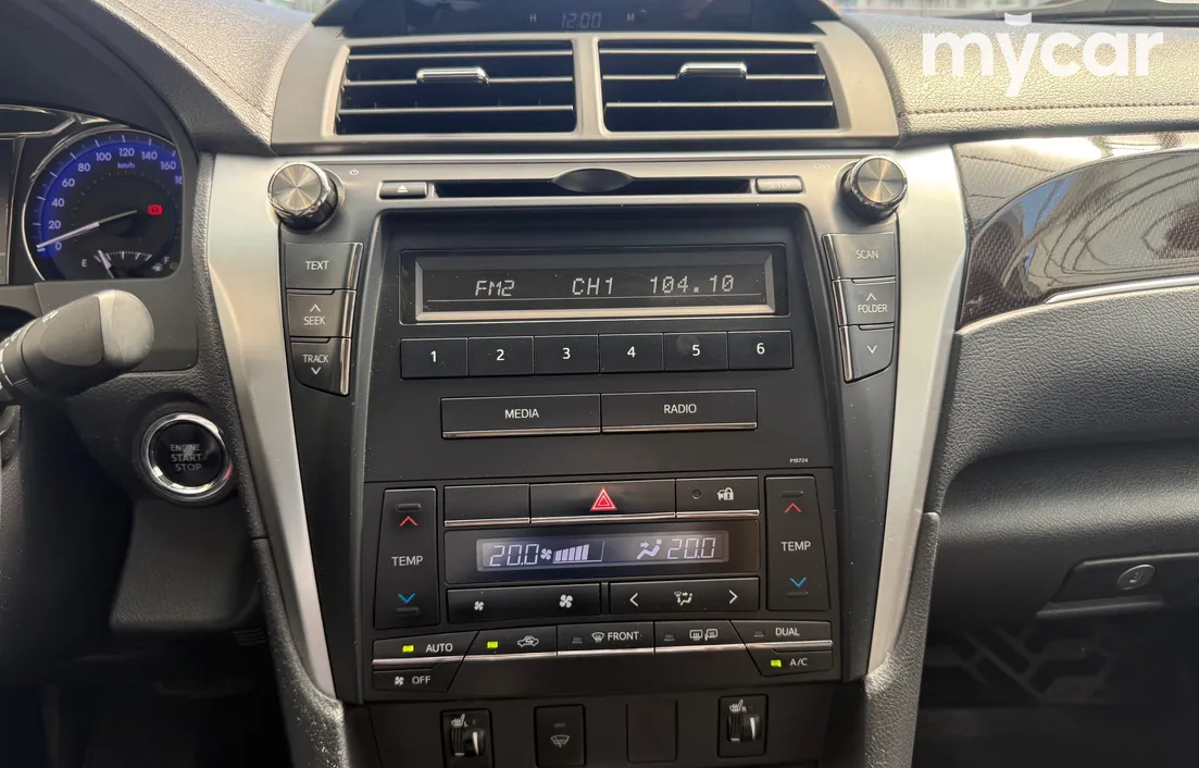 Toyota Camry 2016