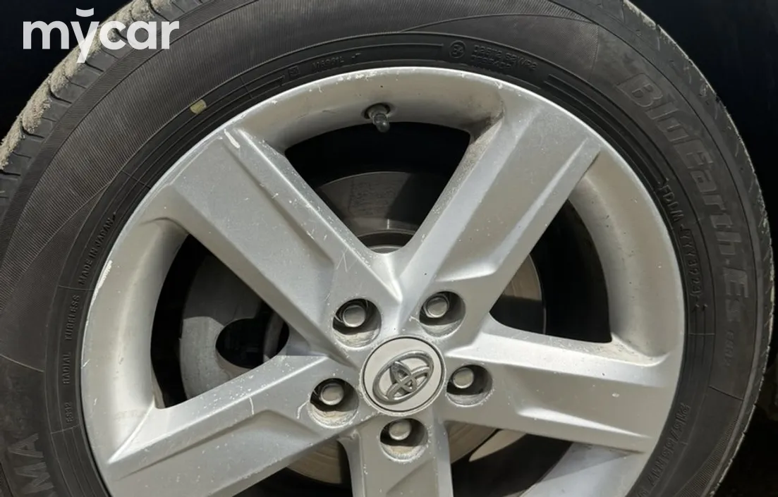 Toyota Camry 2012
