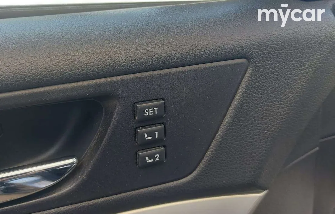 Subaru Legacy 2011