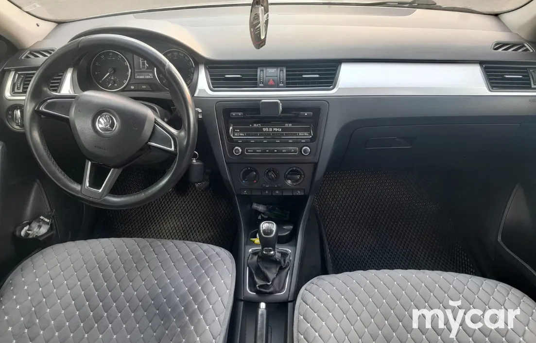Skoda Rapid 2013