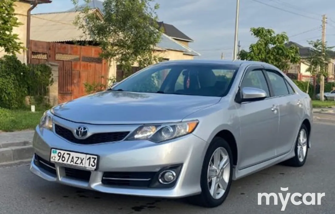 Toyota Camry 2014