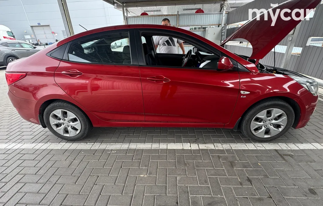 Hyundai Solaris 2015