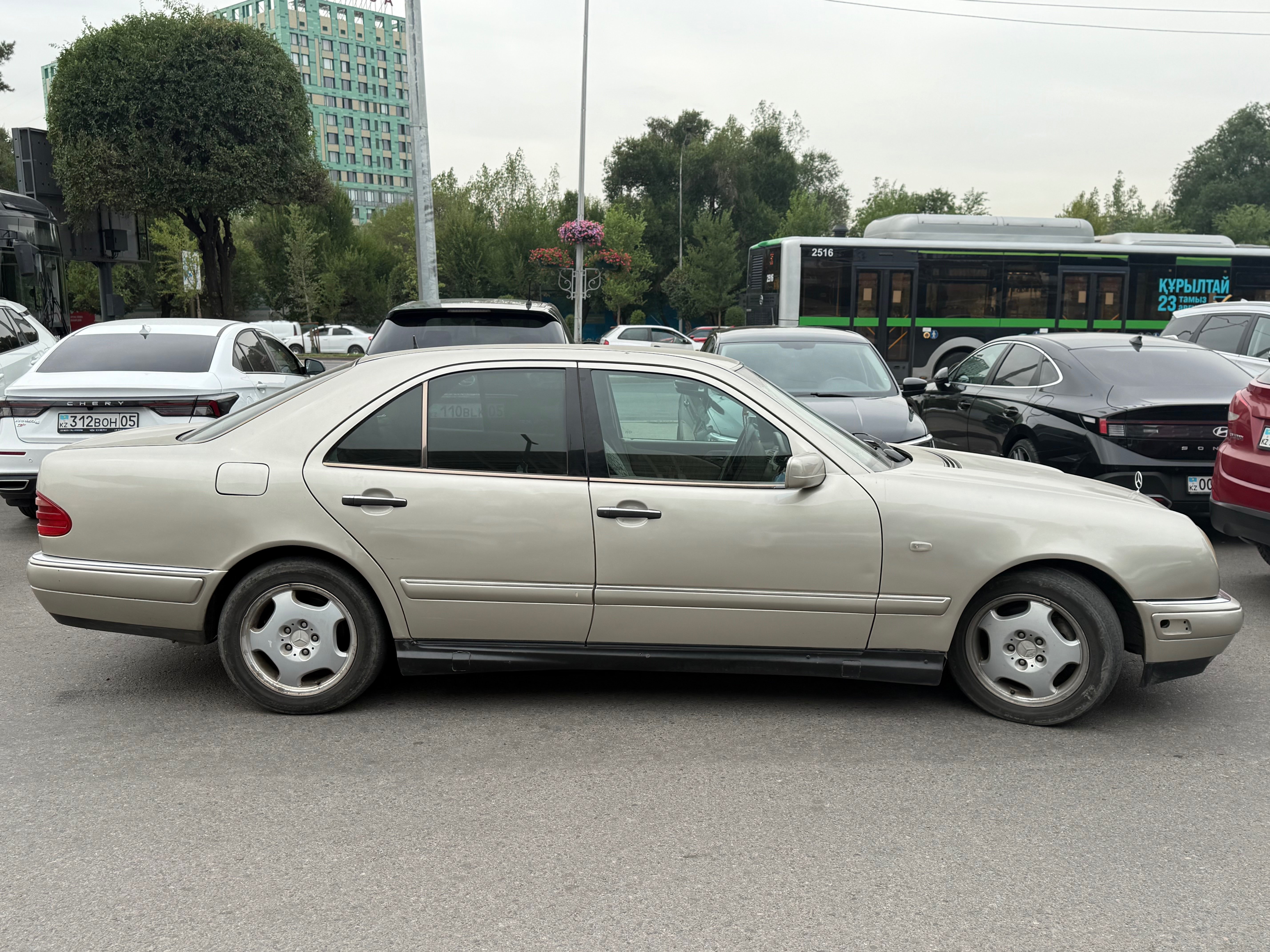 Mercedes-Benz E-Класс 1998