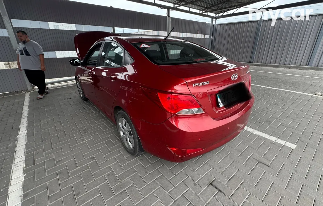 Hyundai Solaris 2015