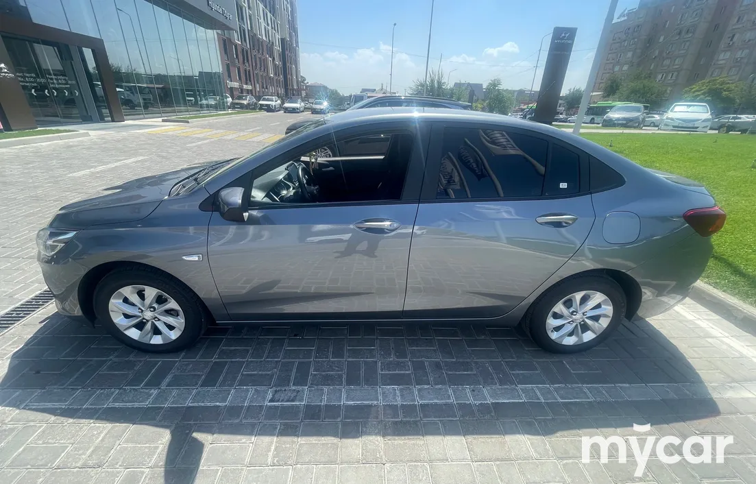 Chevrolet Onix 2023