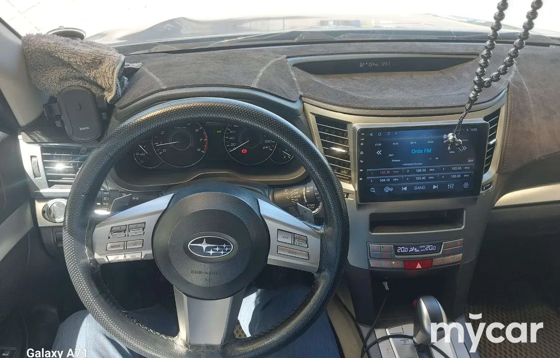 Subaru Legacy 2011