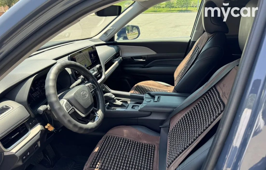Toyota Grand Highlander 2023