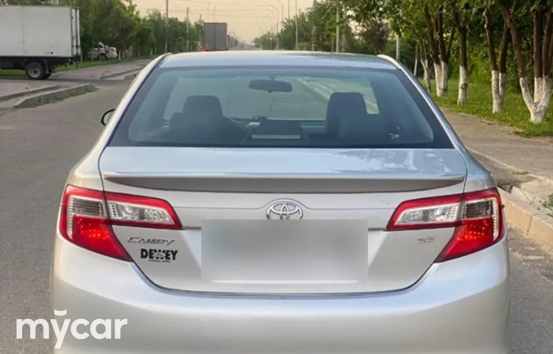 Toyota Camry 2014