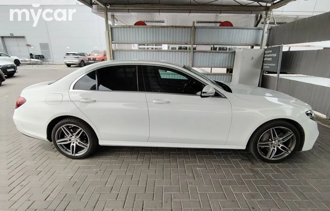 Mercedes-Benz E-Класс 2019