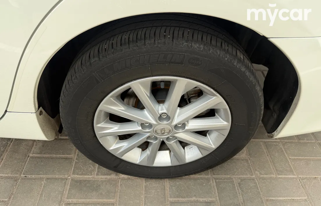 Toyota Camry 2016