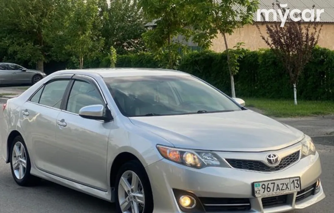 Toyota Camry 2014