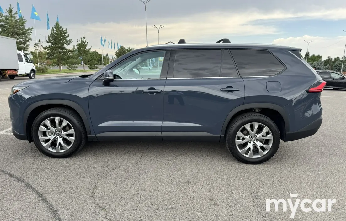 Toyota Grand Highlander 2023