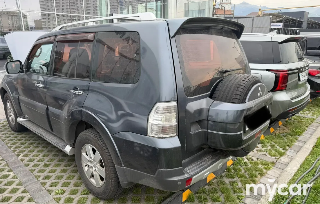 Mitsubishi Pajero 2008