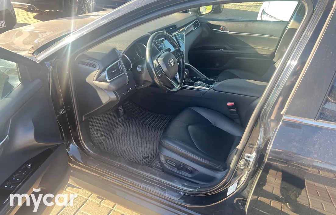 Toyota Camry 2020