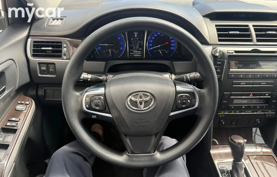 Toyota Camry 2016