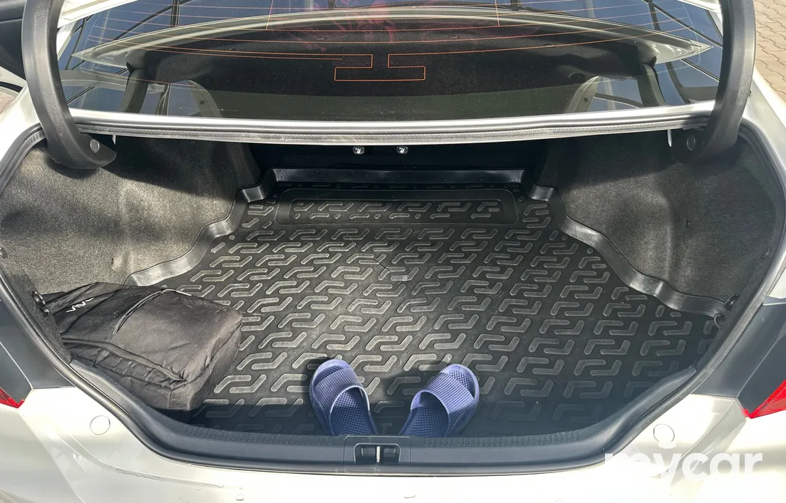 Toyota Camry 2016