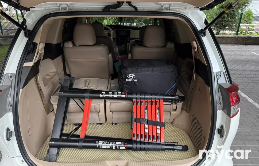 Toyota Previa 2019