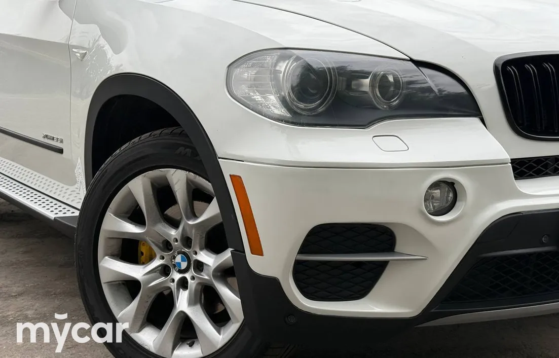 BMW X5 2011