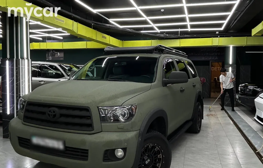 Toyota Sequoia 2012