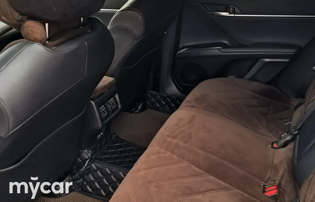 Toyota Camry 2023