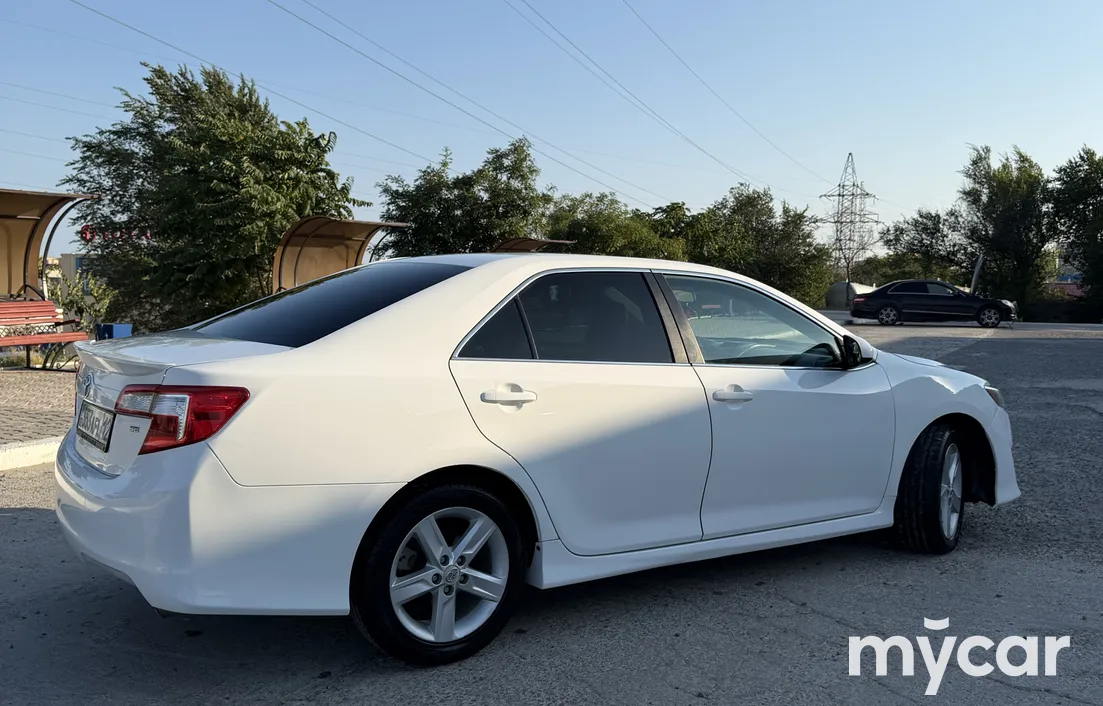 Toyota Camry 2012