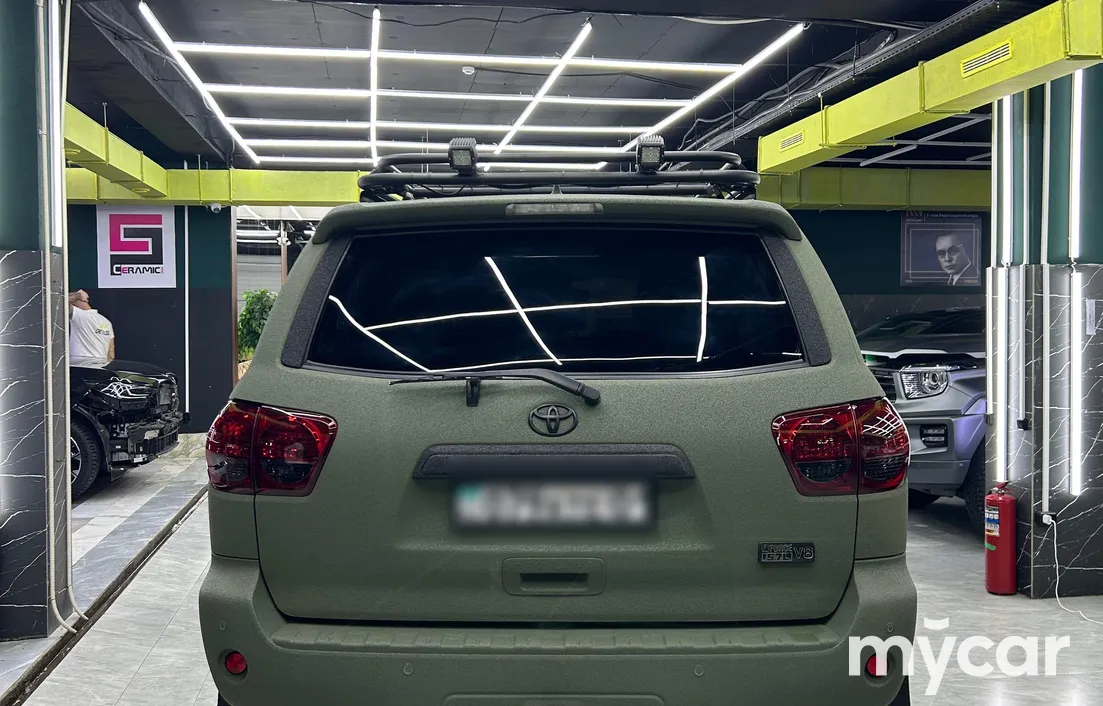 Toyota Sequoia 2012