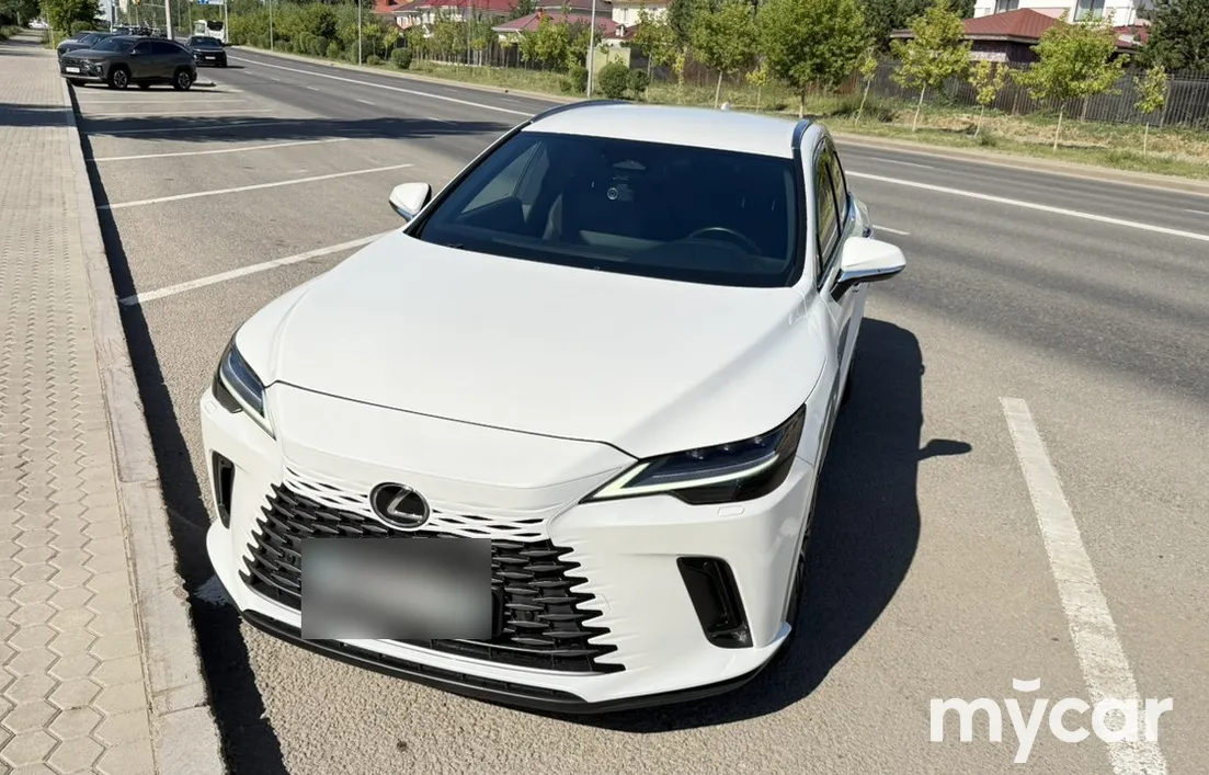 Lexus RX 2023